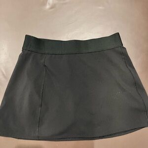 TNA Aritzia athletic skort skirt black size medium